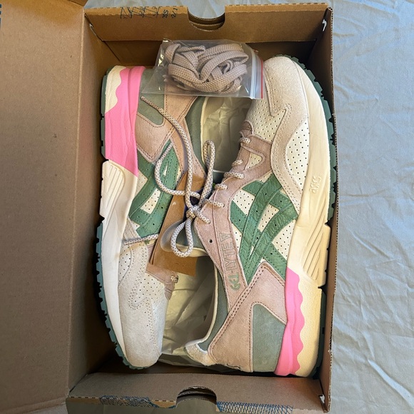ASICS Gel-Lyte V Spring in Japan Pink - Picture 5 of 6
